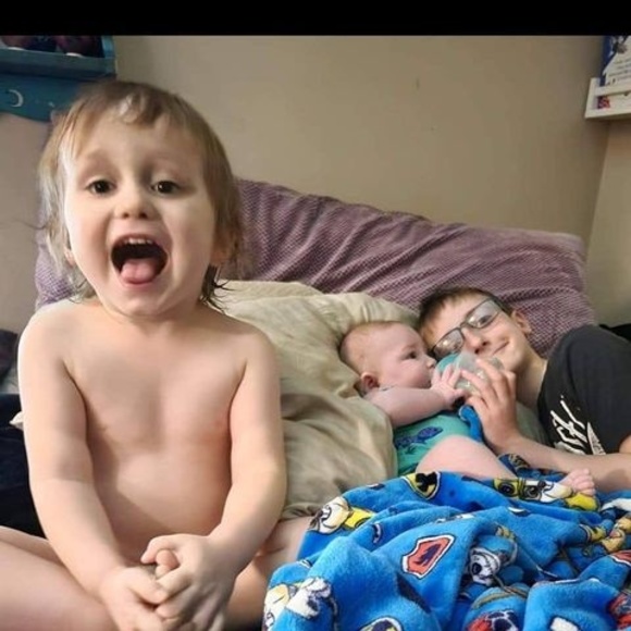 Meet your Posher, Kayla - Picture 1 of 1